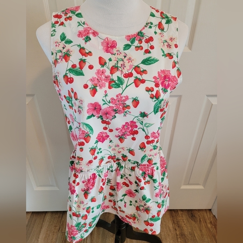 NWT Ann Taylor Strawberry And Cherry White Peplum Tie Back Top Size S - Picture 2 of 12